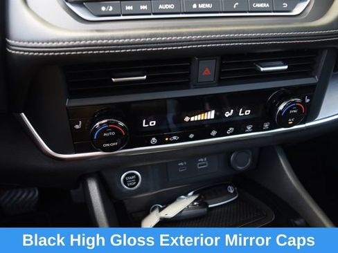 Used 2023 Nissan Rogue SV w/ SV Premium B Package AWD/4WD image 10