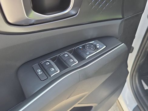 New 2026 Kia Sorento LX FWD image 19