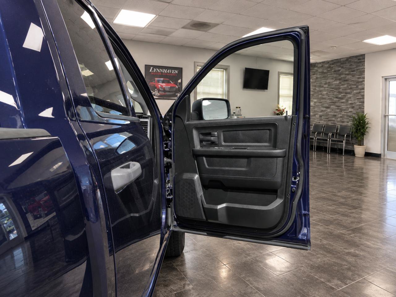 Used 2017 RAM 1500 Tradesman w/ Popular Equipment Group RWD image 18