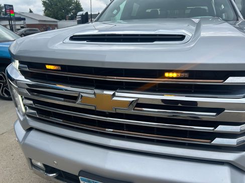 Used 2022 Chevrolet Silverado 3500 High Country image 39