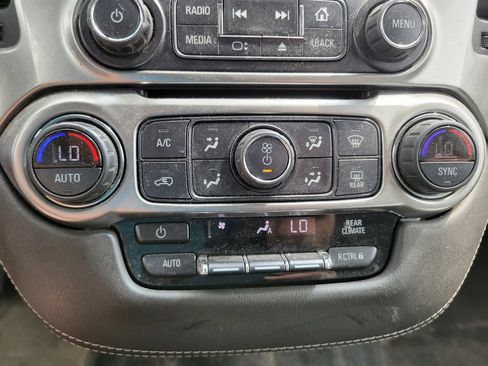 Used 2020 Chevrolet Tahoe 4WD image 26