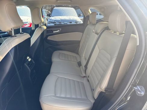 Used 2023 Ford Edge SEL w/ Convenience Package image 16