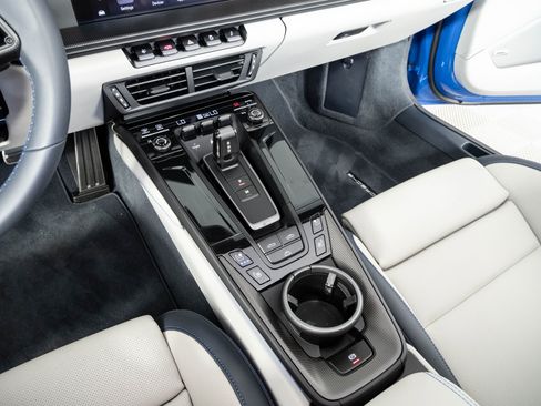 Certified 2026 Porsche 911 Carrera 4 GTS AWD/4WD image 18