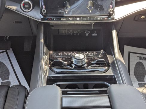 New 2026 Jeep Grand Wagoneer Summit image 17