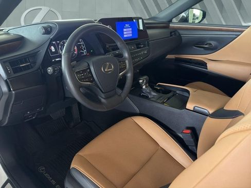 Certified 2025 Lexus ES 350 w/ Premium Package FWD image 10