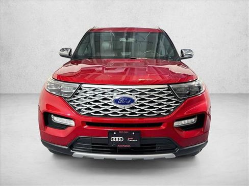 Used 2020 Ford Explorer Platinum w/ Premium Technology Package AWD/4WD image 2