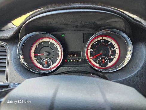 Used 2017 Dodge Grand Caravan SXT FWD image 6