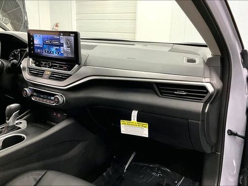 New 2026 Nissan Altima 2.5 SR FWD image 35