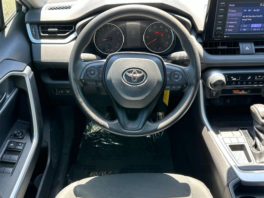Used 2021 Toyota RAV4 LE FWD image 29