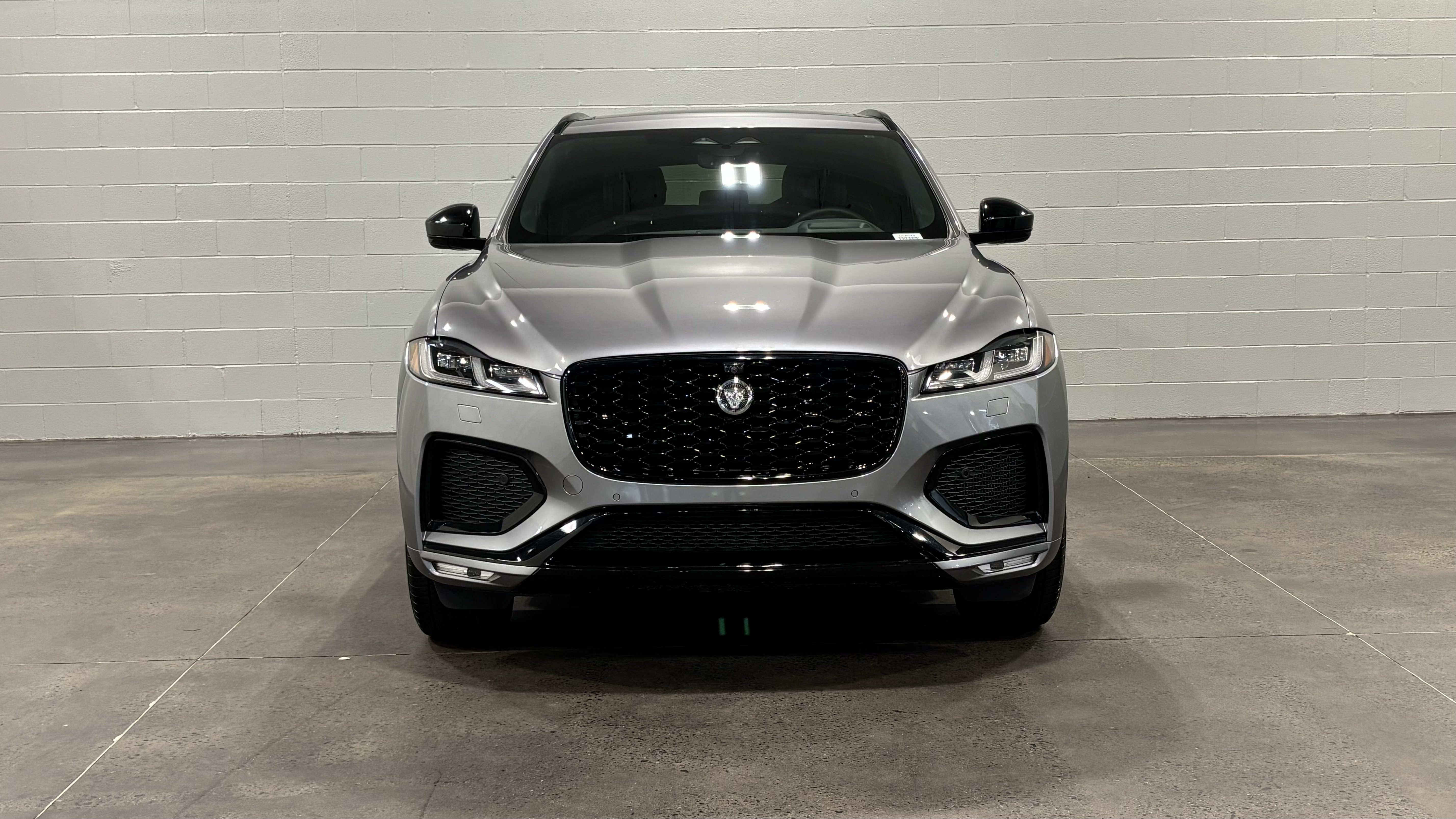 New 2026 Jaguar F-PACE R-Dynamic S AWD/4WD image 9