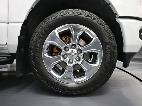 Used 2019 RAM 1500 Big Horn AWD/4WD image 18