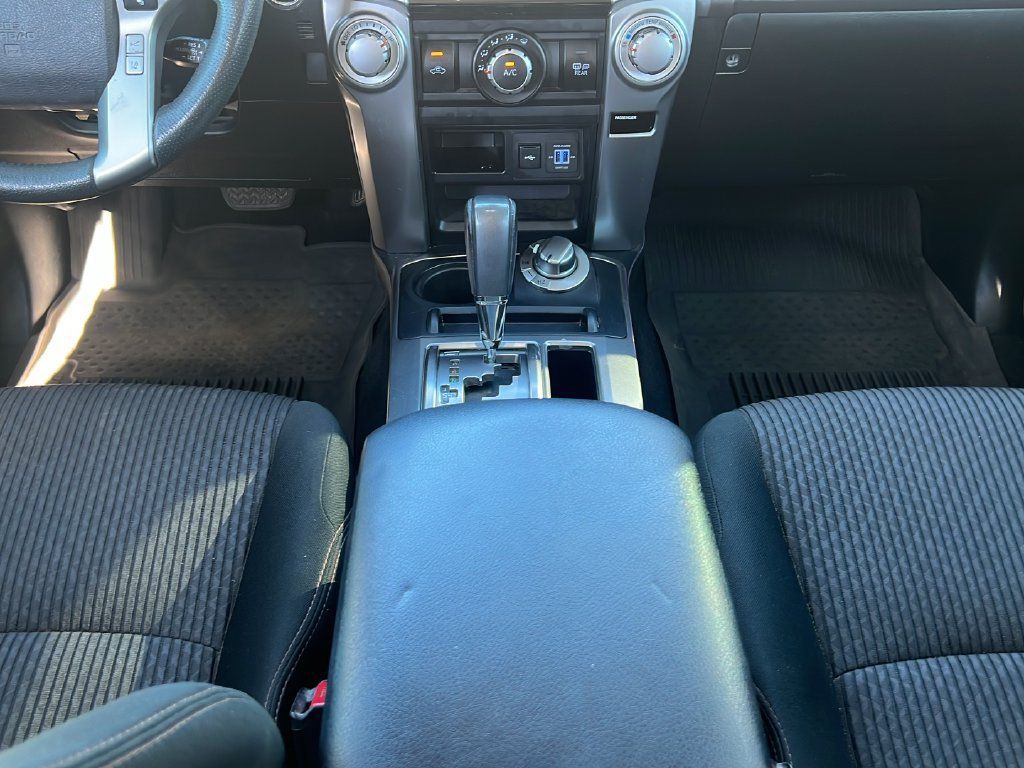 Used 2022 Toyota 4Runner Trail Special Edition AWD/4WD image 15