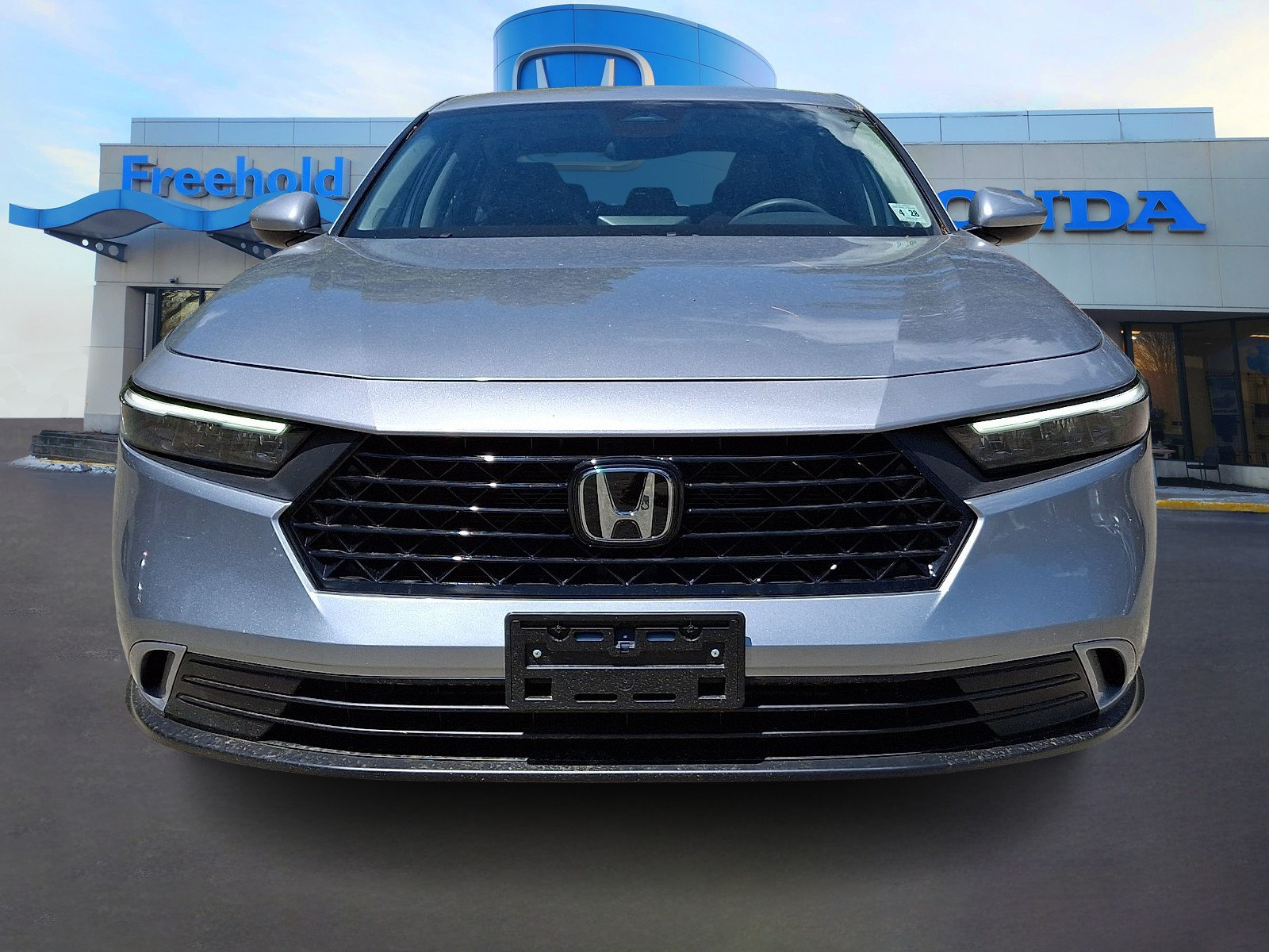 Used 2023 Honda Accord EX image 2