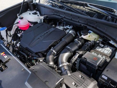 New 2025 Hyundai Santa Fe SEL image 8