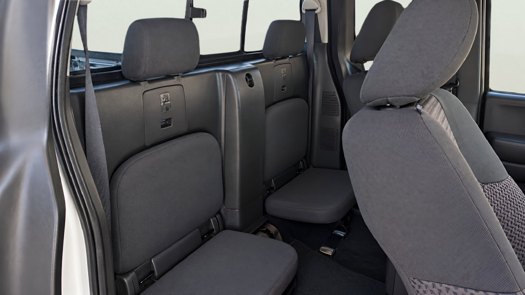 Used 2019 Nissan Frontier SV w/ Value Truck Package RWD image 10