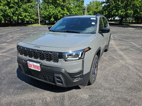 New 2026 Jeep Cherokee Laredo AWD/4WD image 1