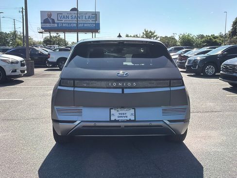 Certified 2024 Hyundai Ioniq 5 Limited RWD image 6