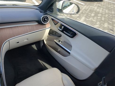 Used 2023 Mercedes-Benz C 300 Sedan image 18