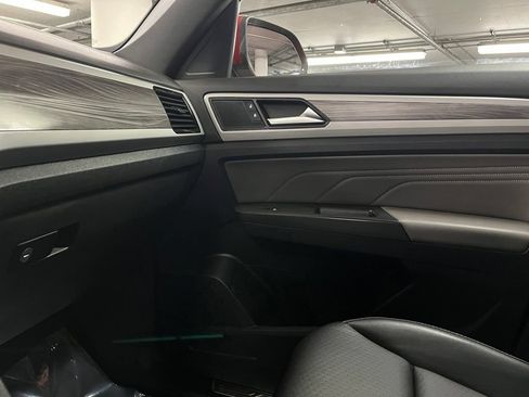 Used 2022 Volkswagen Atlas Cross Sport SE w/ Panoramic Sunroof Package AWD/4WD image 28