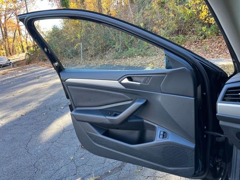 Used 2024 Volkswagen Jetta S image 18