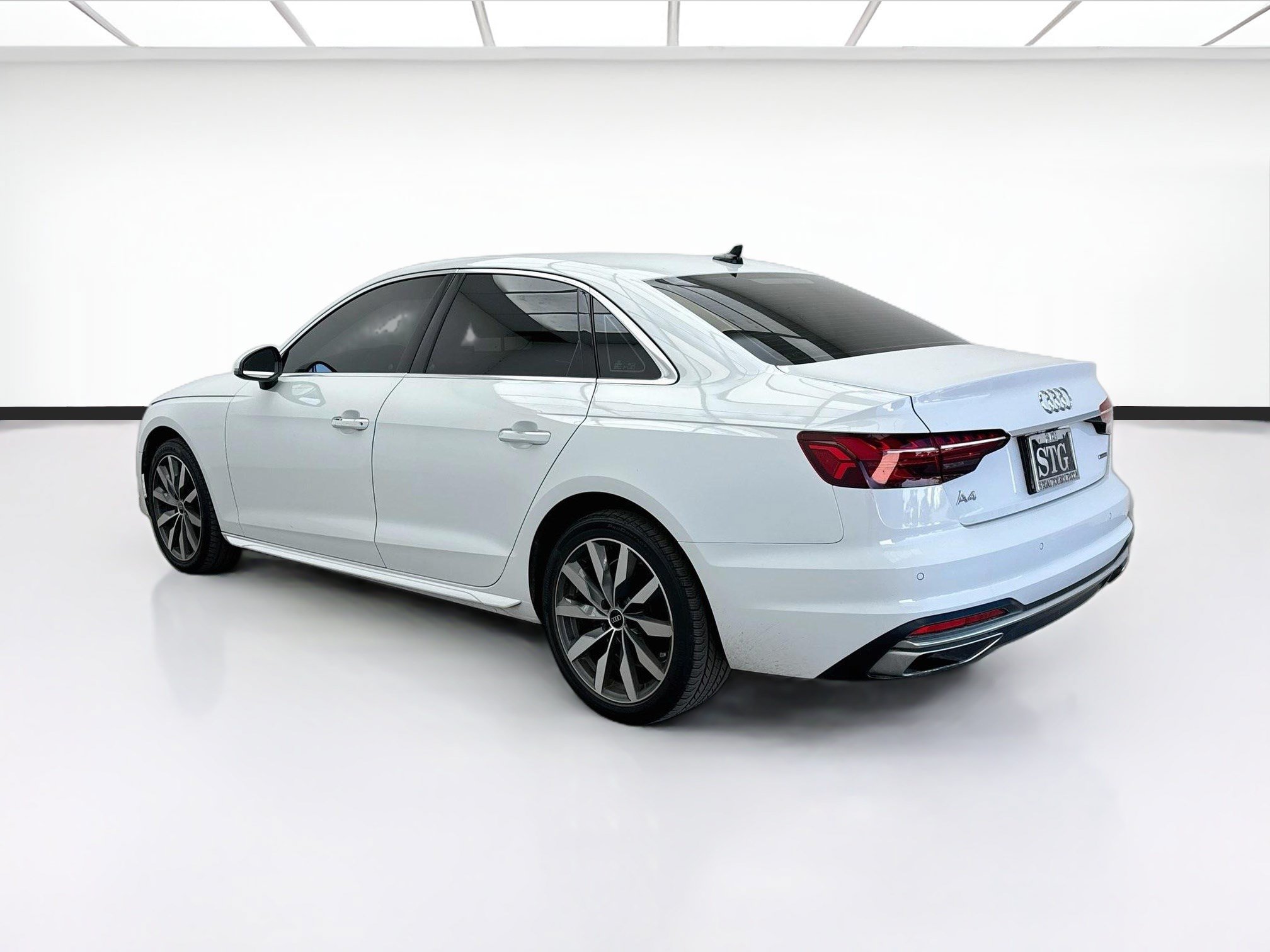 Used 2023 Audi A4 2.0T Premium w/ Convenience Package AWD/4WD image 6
