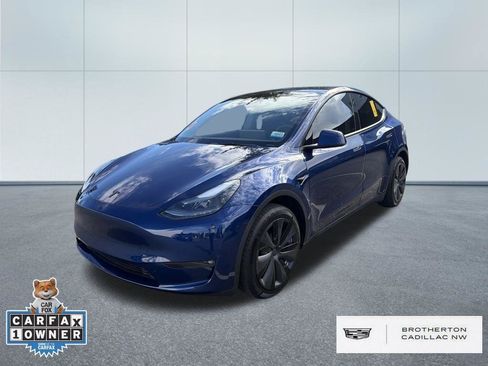 Used 2023 Tesla Model Y Long Range AWD/4WD image 1