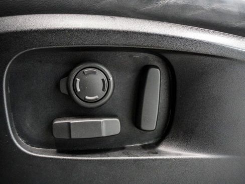 Used 2022 Land Rover Defender 90 X-Dynamic HSE image 7