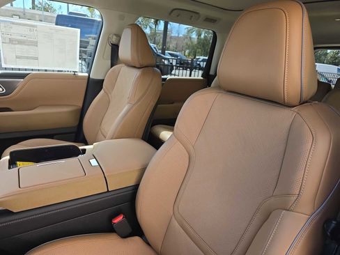 New 2026 INFINITI QX80 Luxe w/ Cargo Package image 18