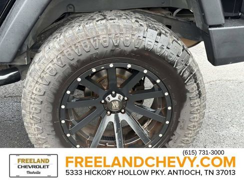 Used 2012 Jeep Wrangler Unlimited Sport image 11