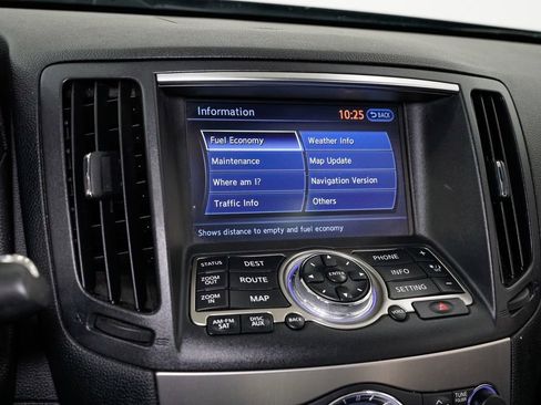 Used 2013 INFINITI G37 x w/ Premium Pkg image 19