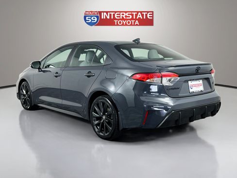 Certified 2024 Toyota Corolla SE FWD image 5