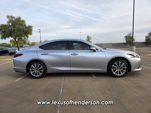 Used 2025 Lexus ES 350 w/ Accessory Package (Z2) FWD image 8