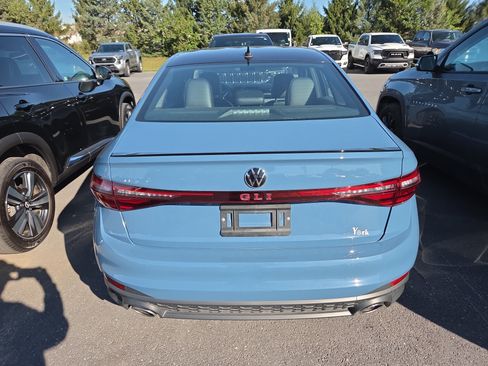 Used 2026 Volkswagen Jetta GLI Autobahn FWD image 12