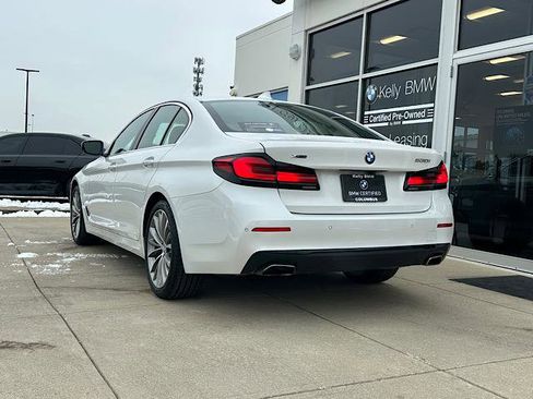 Certified 2022 BMW 530i xDrive w/ Premium Package image 7