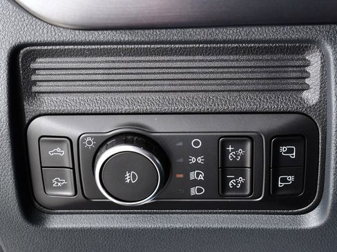 New 2026 Ford F350 Lariat w/ Black Appearance Package image 34