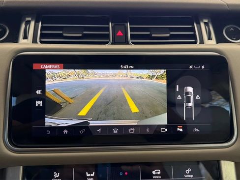 Used 2018 Land Rover Range Rover Supercharged AWD/4WD image 14