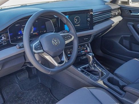 New 2026 Volkswagen Jetta SE image 8