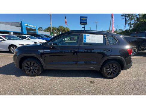Used 2024 Volkswagen Taos S FWD image 5
