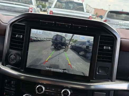 Used 2023 Ford F150 Lariat AWD/4WD image 3