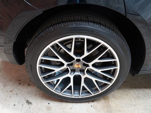 Used 2019 Porsche Macan S image 70