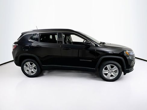 Used 2022 Jeep Compass Latitude w/ Convenience Group image 4