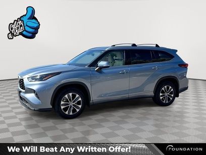 Used 2022 Toyota Highlander XLE