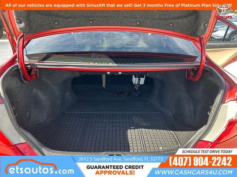 Used 2012 Toyota Camry XLE image 17