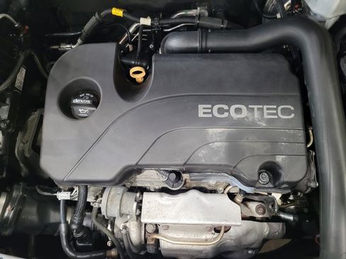 Used 2019 Chevrolet Equinox LS AWD/4WD image 30