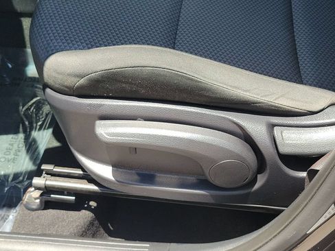 Certified 2023 Kia Soul LX FWD image 22