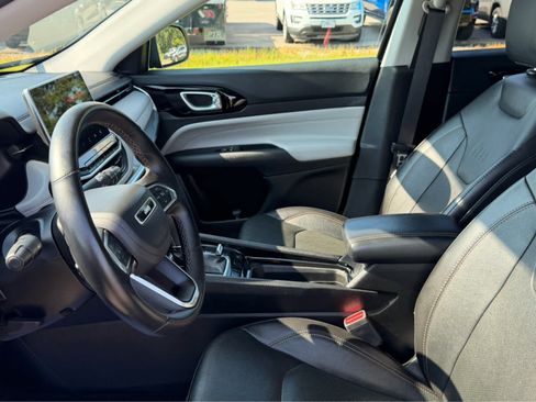 Used 2022 Jeep Compass Limited AWD/4WD image 16