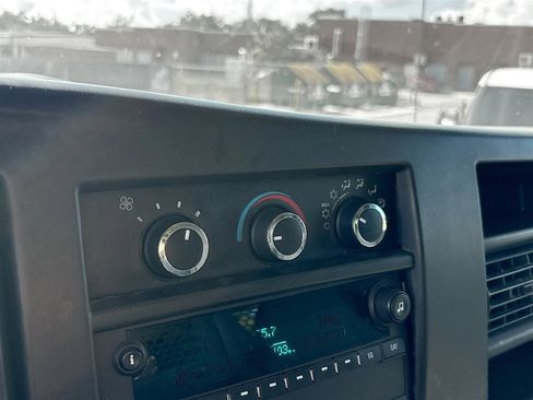 Used 2017 GMC Savana 2500 image 14