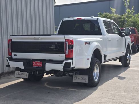 New 2026 Ford F350 Platinum w/ FX4 Off-Road Package AWD/4WD image 3