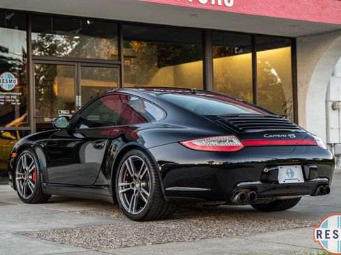 Used 2012 Porsche 911 Carrera 4S image 4