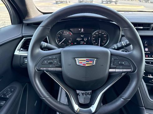 Used 2024 Cadillac XT6 Luxury w/ LPO, Floor Liner Package AWD/4WD image 17